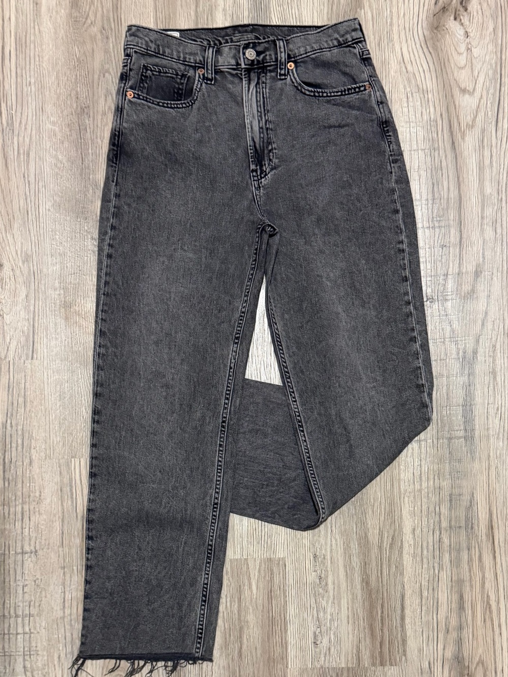 GAP Women's Black Acid-Wash Straight Leg Jeans
